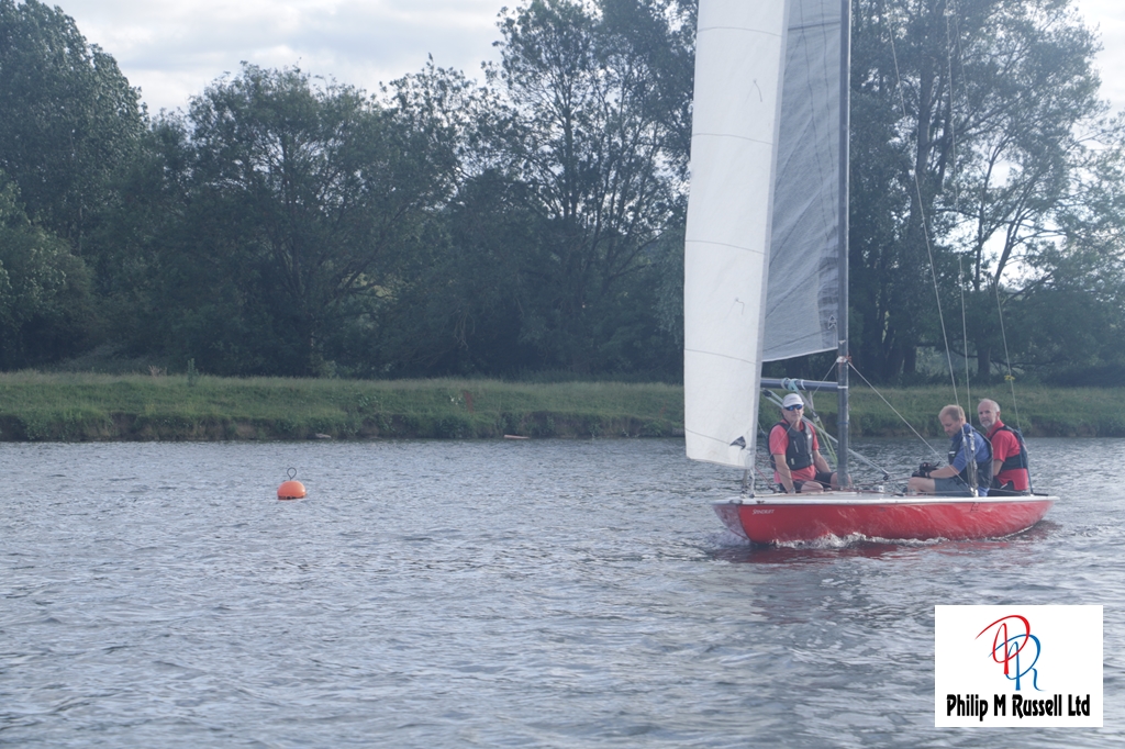 Sprindrift getting closer to the camera boat