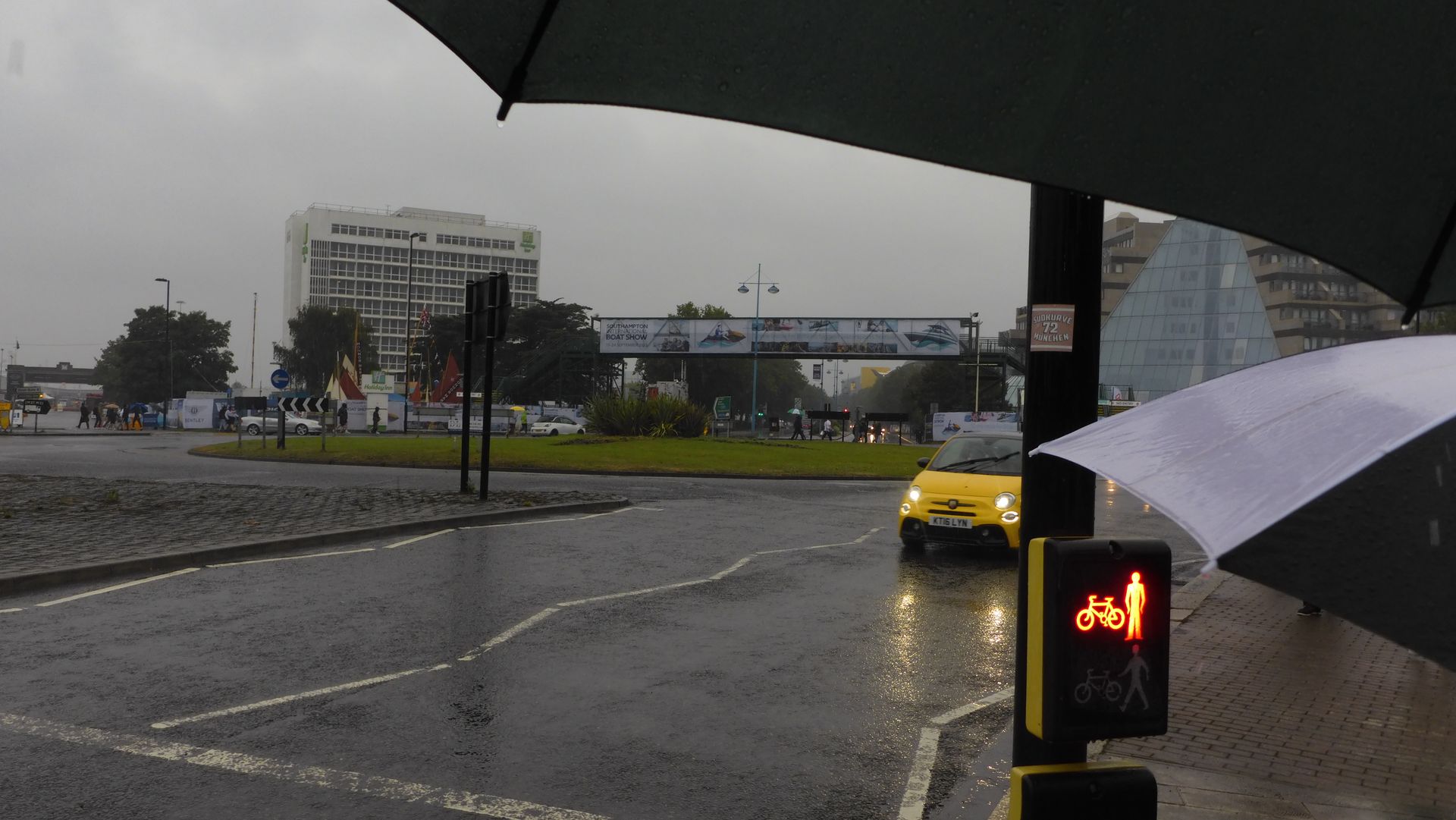 Tipping down with raimn